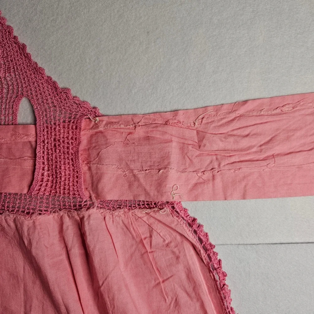Vintage Pink Handmade Crochet Lace Half Apron with Pocket Scalloped Trim
